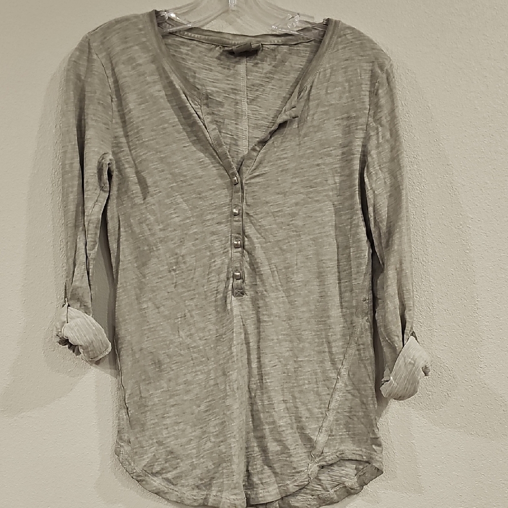 Ariat Gray Cuffed Sleeve Button Down Blouse
